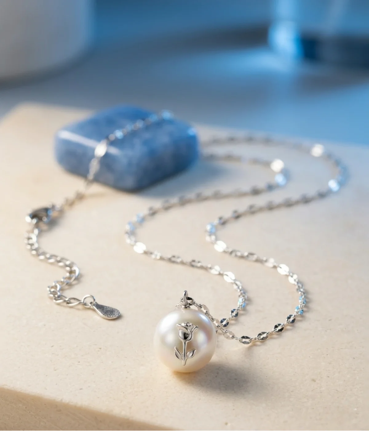 Silver Elegant Round Pearl Pendant Chain Necklace (A-114)