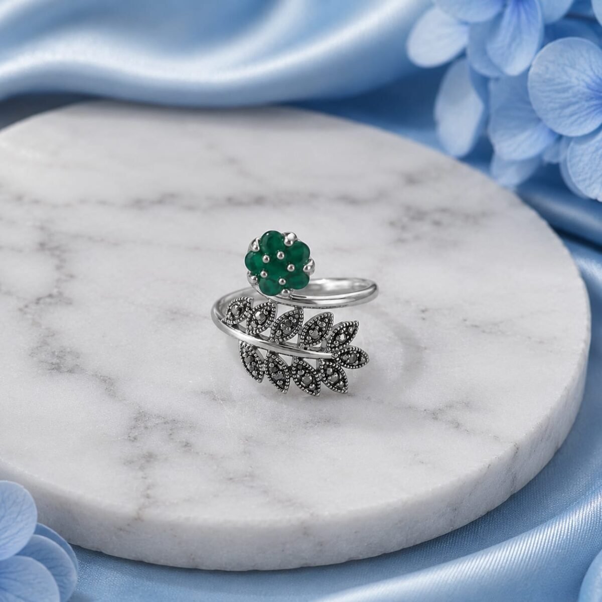 Elegant Emerald Green Floral Ring (A-229) - Image 3